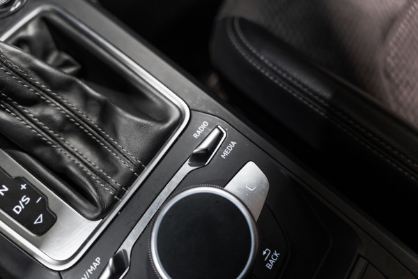 Audi Q2 35 TFSI CoD Sport S-Line DSG PANO NAVI PDC