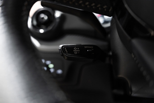 Audi Q2 35 TFSI CoD Sport S-Line DSG PANO NAVI PDC