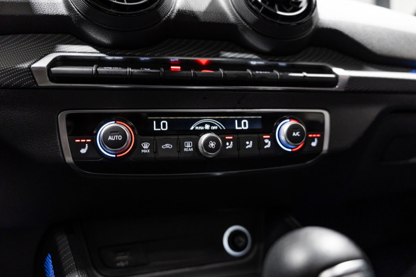 Audi Q2 35 TFSI CoD Sport S-Line DSG PANO NAVI PDC