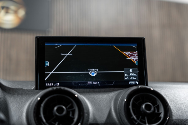 Audi Q2 35 TFSI CoD Sport S-Line DSG PANO NAVI PDC