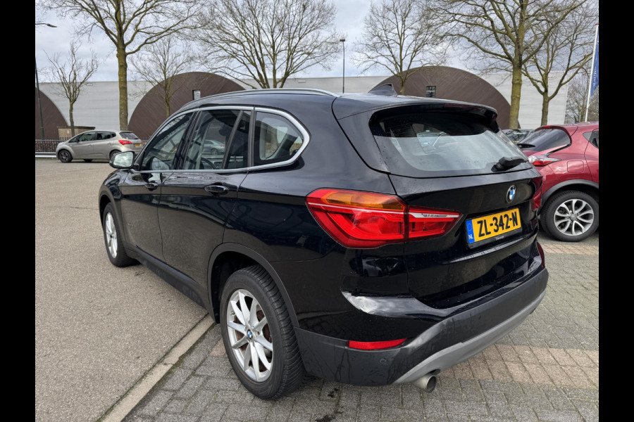 BMW X1 sDrive18i Executive LED| ELEKTRISCHE ACHTERKLEP| ACHTERUITRIJCAMERA| RIJKLAAR INCL. 12 MND BOVAG GARANTIE| PARKEERASSISTENT