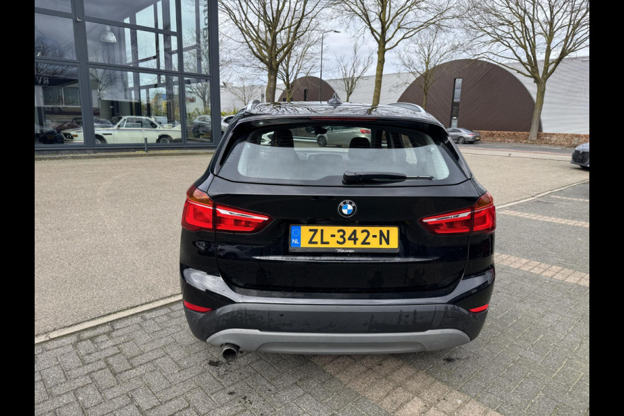 BMW X1 sDrive18i Executive LED| ELEKTRISCHE ACHTERKLEP| ACHTERUITRIJCAMERA| RIJKLAAR INCL. 12 MND BOVAG GARANTIE| PARKEERASSISTENT