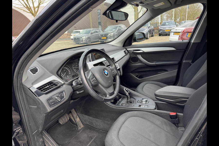 BMW X1 sDrive18i Executive LED| ELEKTRISCHE ACHTERKLEP| ACHTERUITRIJCAMERA| RIJKLAAR INCL. 12 MND BOVAG GARANTIE| PARKEERASSISTENT