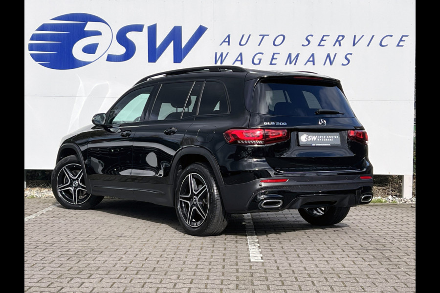 Mercedes-Benz Glb 200 AMG-Line | Pano | Trekhaak | Matrix LED | Memory | Sfeerverlichting