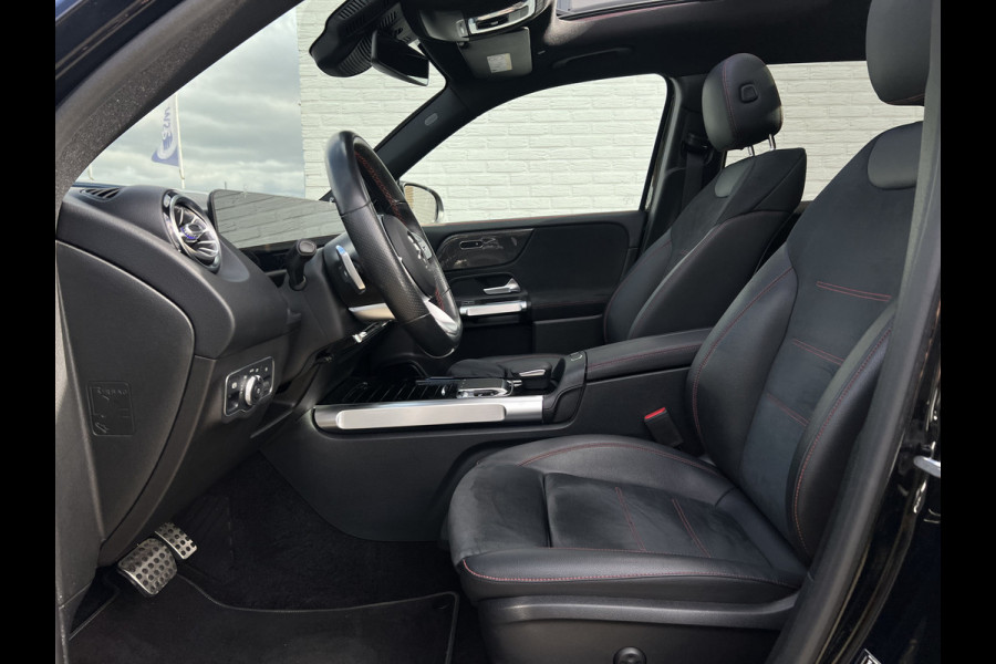 Mercedes-Benz Glb 200 AMG-Line | Pano | Trekhaak | Matrix LED | Memory | Sfeerverlichting