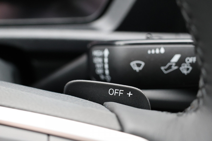 Volkswagen Caddy Cargo Maxi 2.0 TDI STYLE DSG | LED | Camera | CarPlay | Lane Assist | Virtual Cockpit | Stoelverwarming | Cruise control | DAB | Trekhaak | Keyless Go | Maxton spoilerkit | Fabrieksgarantie