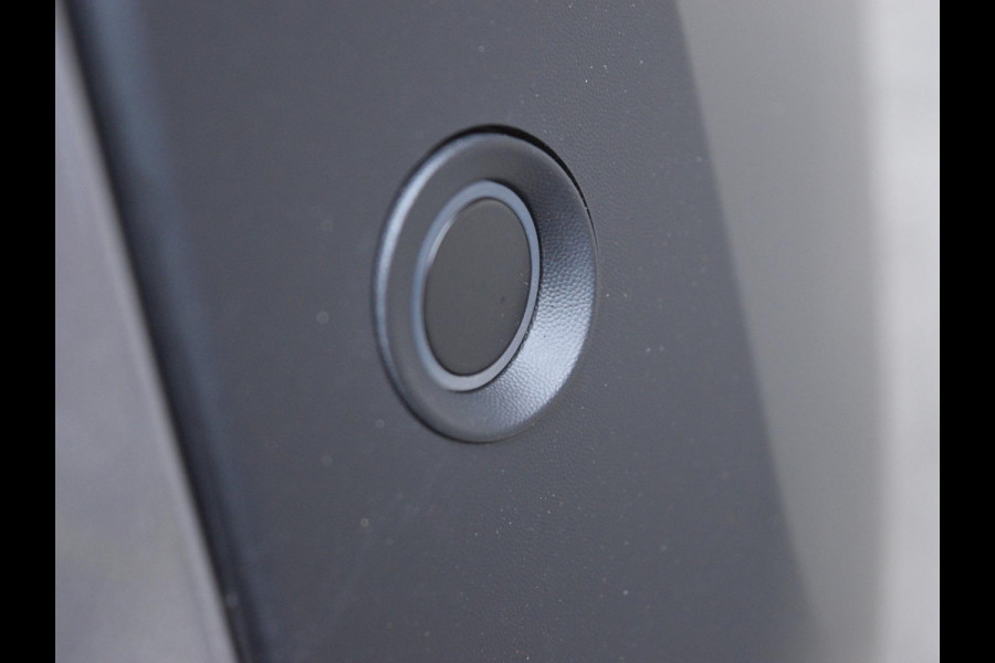 Citroën C4 1.2 Hybrid 145pk Max NAVI  | PARKEERSENSOREN MET CAMERA | STOELVERWARMING|