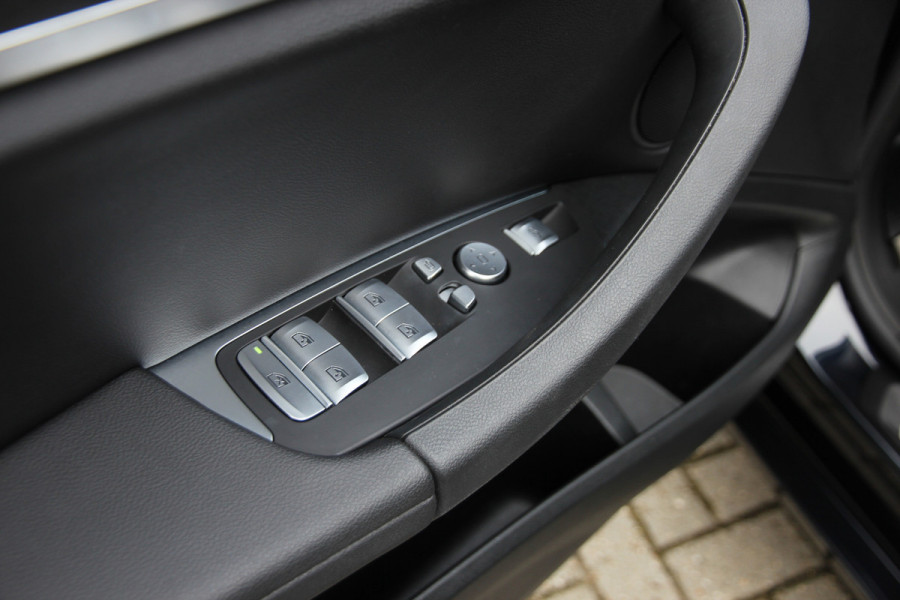 BMW X3 xDrive20i High Executive | Head-up | Trekhaak | Laser | ACC | Keyless