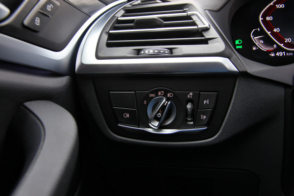 BMW X3 xDrive20i High Executive | Head-up | Trekhaak | Laser | ACC | Keyless