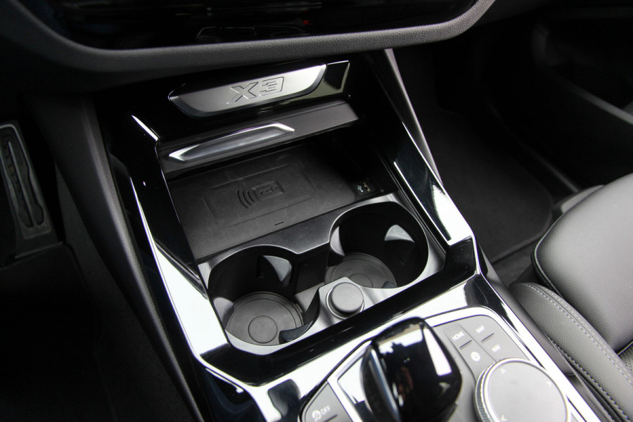 BMW X3 xDrive20i High Executive | Head-up | Trekhaak | Laser | ACC | Keyless