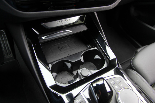 BMW X3 xDrive20i High Executive | Head-up | Trekhaak | Laser | ACC | Keyless