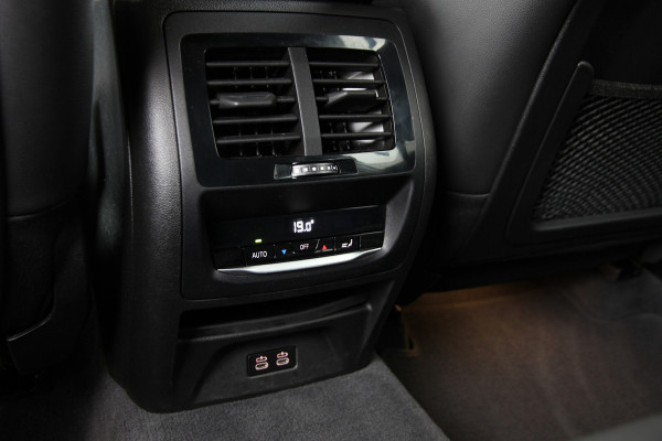 BMW X3 xDrive20i High Executive | Head-up | Trekhaak | Laser | ACC | Keyless