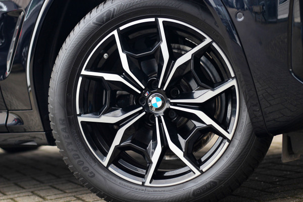 BMW X3 xDrive20i High Executive | Head-up | Trekhaak | Laser | ACC | Keyless