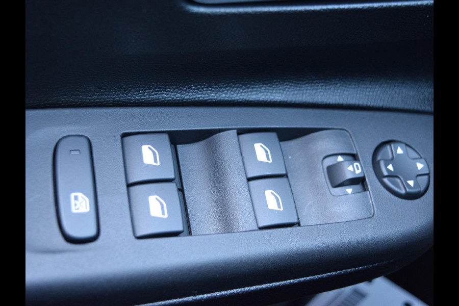 Opel Corsa Electric Long Range Business Edition 51 kWh PARKEERSENSOREN MET CAMERA | CLIMATE CONTROL | APPLE CARPLAY | DEMO