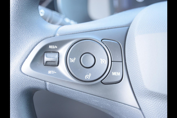 Opel Corsa Electric Long Range Business Edition 51 kWh PARKEERSENSOREN MET CAMERA | CLIMATE CONTROL | APPLE CARPLAY | DEMO