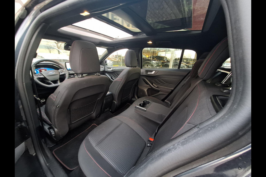 Ford FOCUS Wagon 1.0 EcoBoost Hybrid ST Line X Business | Pano | Trekhaak | Climate | Navi |