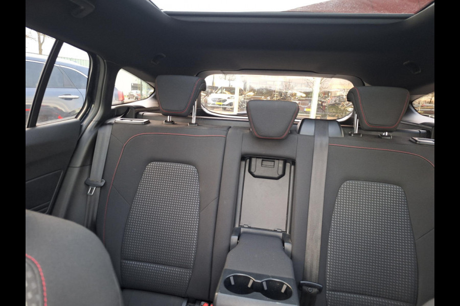 Ford FOCUS Wagon 1.0 EcoBoost Hybrid ST Line X Business | Pano | Trekhaak | Climate | Navi |