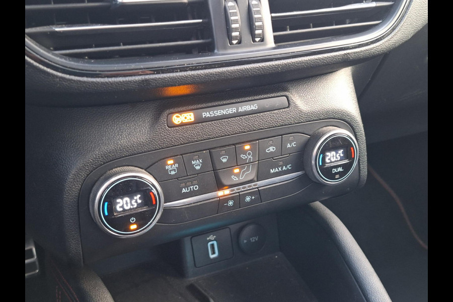 Ford FOCUS Wagon 1.0 EcoBoost Hybrid ST Line X Business | Pano | Trekhaak | Climate | Navi |