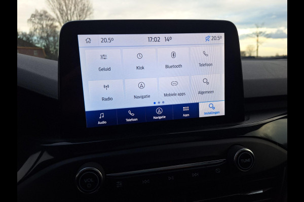 Ford FOCUS Wagon 1.0 EcoBoost Hybrid ST Line X Business | Pano | Trekhaak | Climate | Navi |