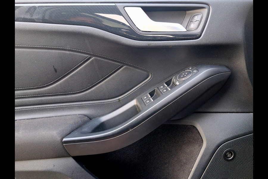Ford FOCUS Wagon 1.0 EcoBoost Hybrid ST Line X Business | Pano | Trekhaak | Climate | Navi |