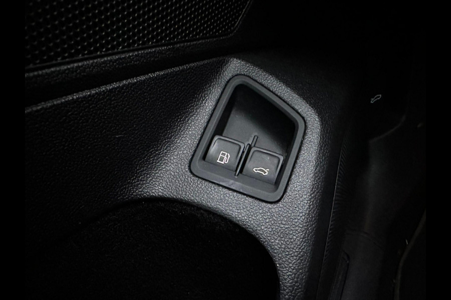 Volkswagen Passat Variant 1.4 TSI PHEV GTE Business | Trekhaak 1.600kg | Matrix LED | Adaptive CC | Climate V+A | Navi |