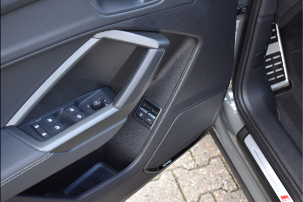 Audi Q3 Sportback 45 TFSI e S-Line 245 Pk Navi Sonos Keyless Camera ACC 20 Inch