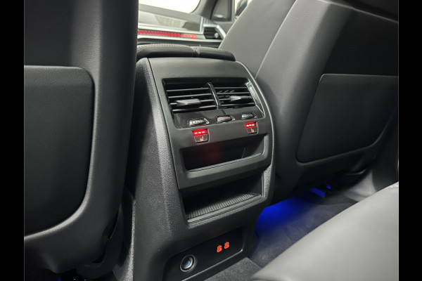 BMW X5 50e M-Sport Pro | M-Stoelen | Carbon | Achterasbesturing | ACC | Panorama | 360 Camera | Soft-Close | Head-Up | M-Gordels | Trekhaak | Harman-Kardon | 22 inch | Individual Leder | Stoelventilatie | Stoelverwarming V+A | Keyless-Entry | Memory | Stuurverwarming | Iconic-Glow | Rij-Assist Pro | Beker Koeling & Verwarming | Zonwering |