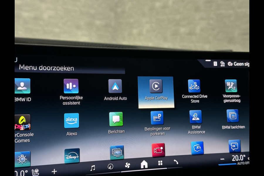 BMW X5 50e M-Sport Pro | M-Stoelen | Carbon | Achterasbesturing | ACC | Panorama | 360 Camera | Soft-Close | Head-Up | M-Gordels | Trekhaak | Harman-Kardon | 22 inch | Individual Leder | Stoelventilatie | Stoelverwarming V+A | Keyless-Entry | Memory | Stuurverwarming | Iconic-Glow | Rij-Assist Pro | Beker Koeling & Verwarming | Zonwering |