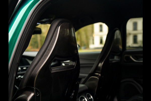 Alfa Romeo Giulia 2.9 V6 Quadrifoglio MY25 | Akrapovic | Carbon stoelen | Harman/Kardon | Facelift | Adapt. cruise
