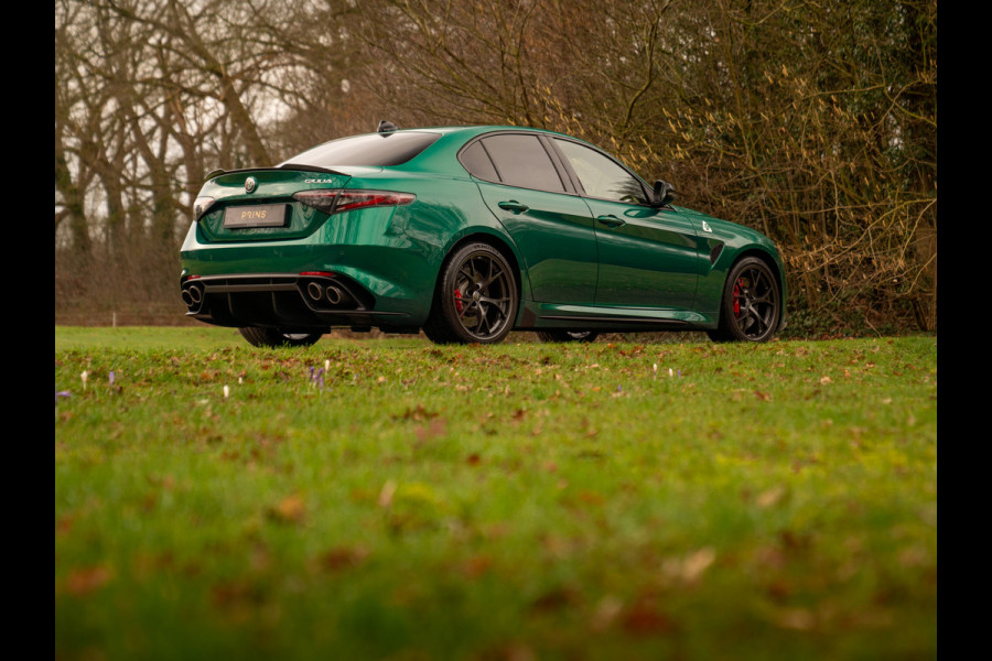 Alfa Romeo Giulia 2.9 V6 Quadrifoglio MY25 | Akrapovic | Carbon stoelen | Harman/Kardon | Facelift | Adapt. cruise