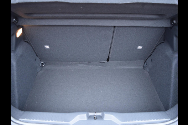 Citroën ë-C3 Max 113pk Comfort Range 44 kWh PARKEERSENSOREN MET CAMERA | LICHTMETALEN VELGEN | CLIMATE CONTROL| CRUISE CONTROL | DEMO