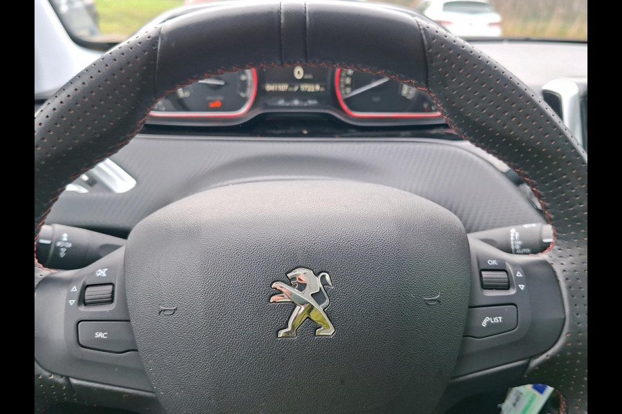 Peugeot 2008 1.2 PureTech Blue Lease Allure