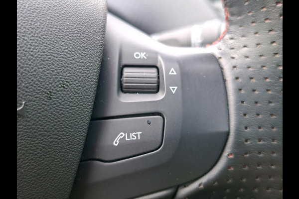 Peugeot 2008 1.2 PureTech Blue Lease Allure