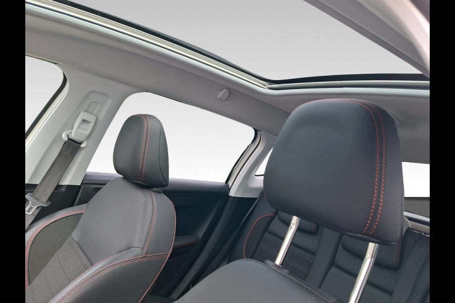 Peugeot 2008 1.2 PureTech Blue Lease Allure