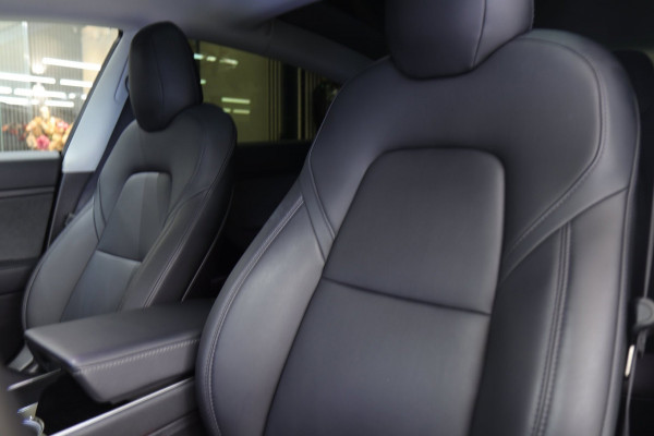 Tesla Model 3 Standard RWD Plus 60 kWh NAP/TREKHAAK/STOELVERWARMIN/VOL