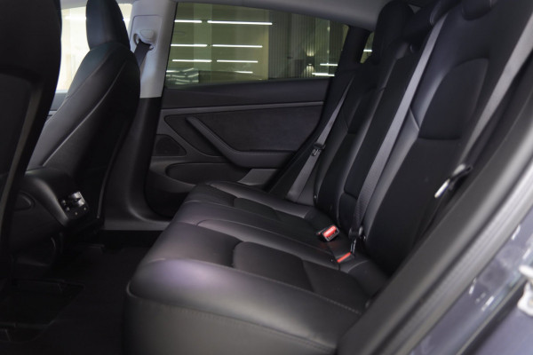 Tesla Model 3 Standard RWD Plus 60 kWh NAP/TREKHAAK/STOELVERWARMIN/VOL