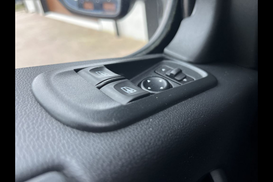 Renault Master T35 2.3 dCi 150pk E6 L2H2 Energy BPM Vrij! Lease €346 p/m, Navi, Camera, PDC, Led, Airco, Trekhaak, Cruise controle, Onderhoudshistorie aanwezig