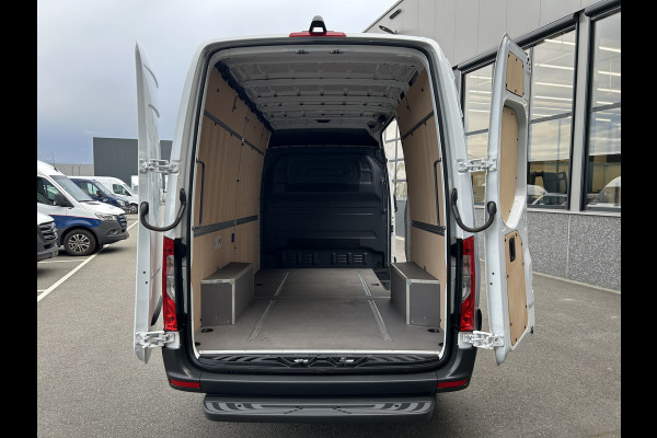 Mercedes-Benz Sprinter 317 CDI L2 H2 Pro Facelift / MBUX / Navigatie / Camera / Cruise control / Airco / 270 Graden achterdeuren