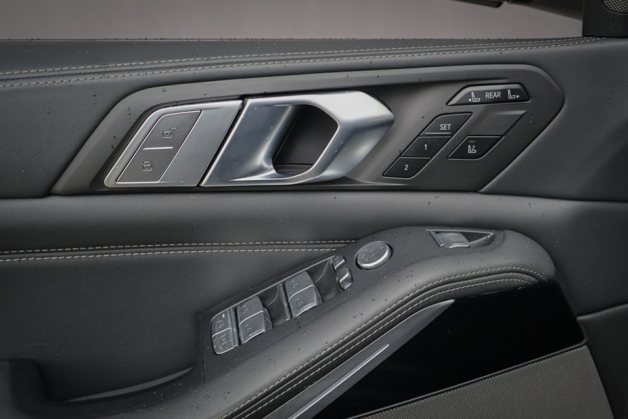BMW X7 xDrive40i High Executive | 7 ZITS | SKYLOUNGE | ADAPTIVE | LASERLIGHTS | NAPA LEER | TREKHAAK | STOEL & STUURVERWARMING | PRIVAC