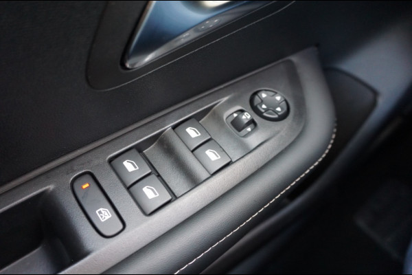 Peugeot 208 100PK Allure Pack AUTOMAAT | NAVI | LUXE