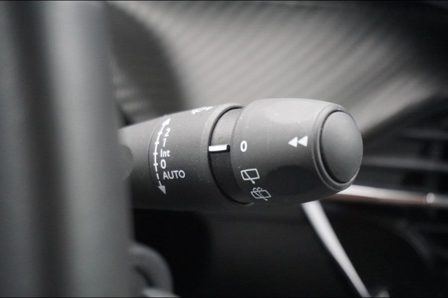 Peugeot 208 100PK Allure Pack AUTOMAAT | NAVI | LUXE