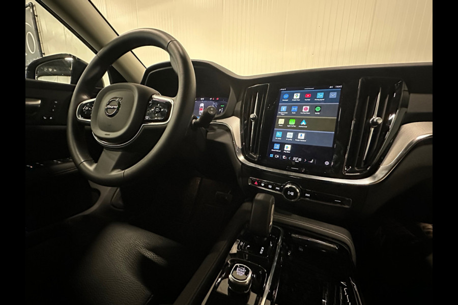 Volvo V60 2.0 T6 Plug-in hybrid AWD Plus Dark | NAP | BLACK EDITION | CAMERA | MEMORY SEATS