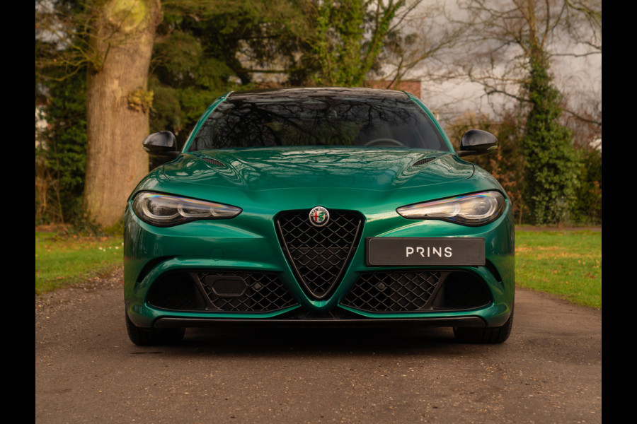Alfa Romeo Giulia 2.9 V6 Quadrifoglio MY26 | Carbon dak | Akrapovic | Carbon stoelen | Facelift