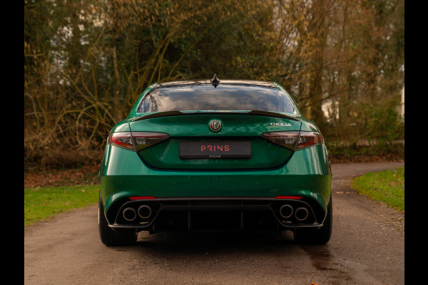 Alfa Romeo Giulia 2.9 V6 Quadrifoglio MY26 | Carbon dak | Akrapovic | Carbon stoelen | Facelift