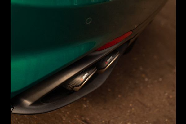 Alfa Romeo Giulia 2.9 V6 Quadrifoglio MY26 | Carbon dak | Akrapovic | Carbon stoelen | Facelift