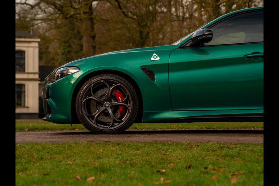 Alfa Romeo Giulia 2.9 V6 Quadrifoglio MY26 | Carbon dak | Akrapovic | Carbon stoelen | Facelift