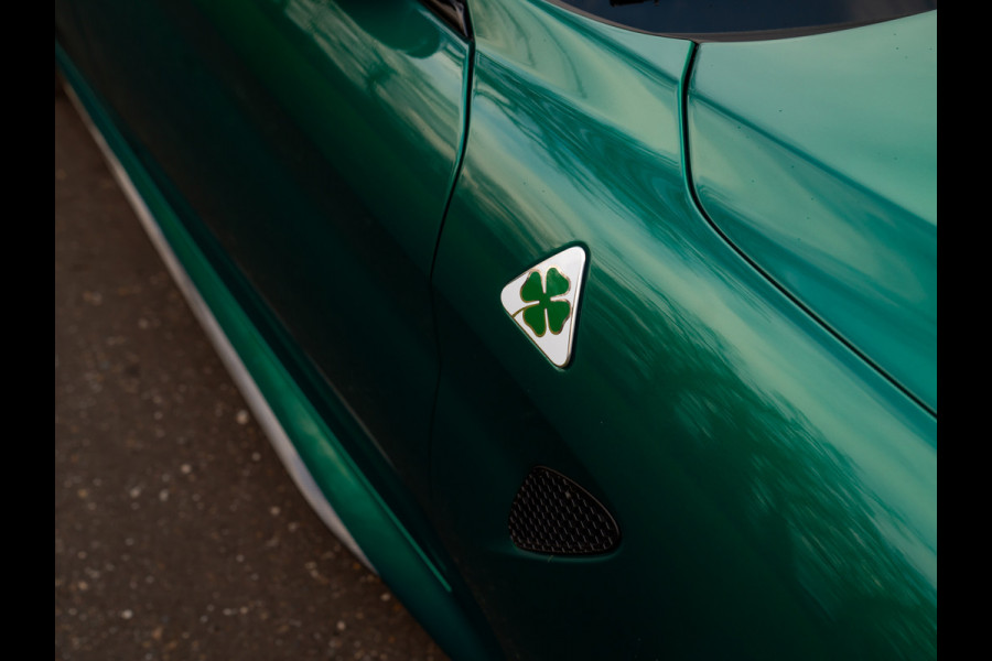 Alfa Romeo Giulia 2.9 V6 Quadrifoglio MY26 | Carbon dak | Akrapovic | Carbon stoelen | Facelift
