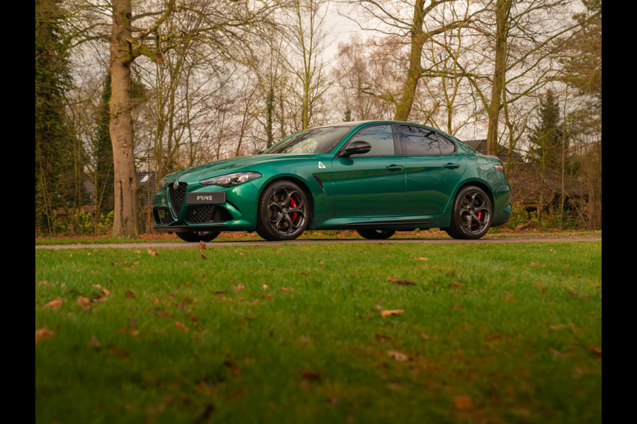 Alfa Romeo Giulia 2.9 V6 Quadrifoglio MY26 | Carbon dak | Akrapovic | Carbon stoelen | Facelift