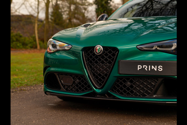 Alfa Romeo Giulia 2.9 V6 Quadrifoglio MY26 | Carbon dak | Akrapovic | Carbon stoelen | Facelift