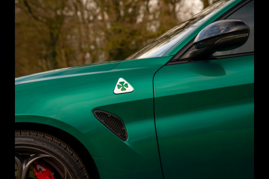 Alfa Romeo Giulia 2.9 V6 Quadrifoglio MY26 | Carbon dak | Akrapovic | Carbon stoelen | Facelift